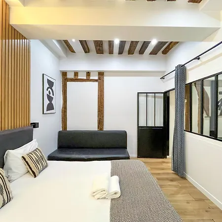 67 - Amazing Parisian Flat * 파리