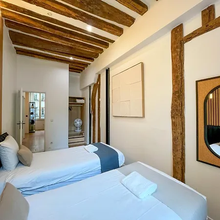 67 - Amazing Parisian Flat Daire *