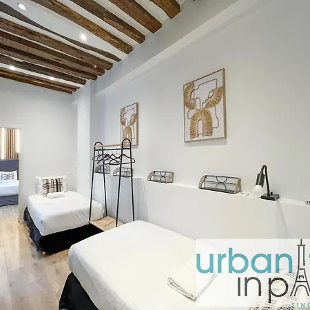 67 - Amazing Parisian Flat Apartment Paris