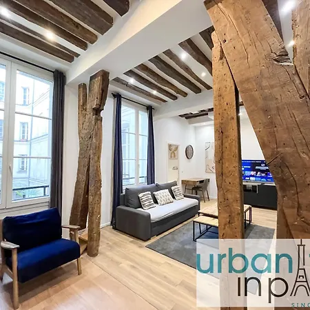 67 - Amazing Parisian Flat Apartment Paris