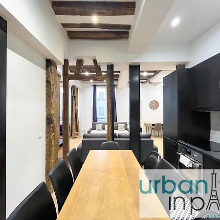 67 - Amazing Parisian Flat Paris