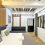 67 - Amazing Parisian Flat * Parijs