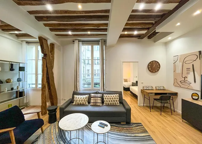 67 - Amazing Parisian Flat